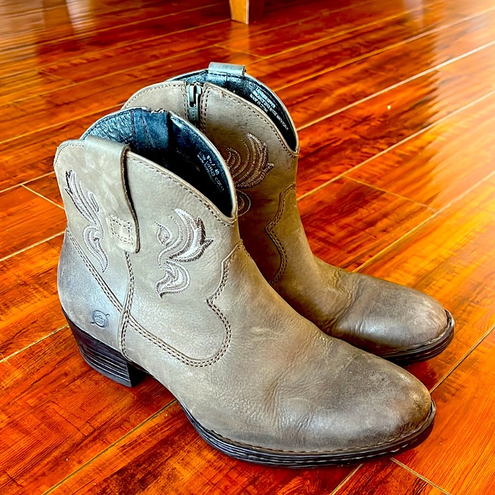 Stylish Brown Leather Ankle Boots